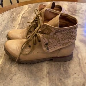 Tan lace up boots